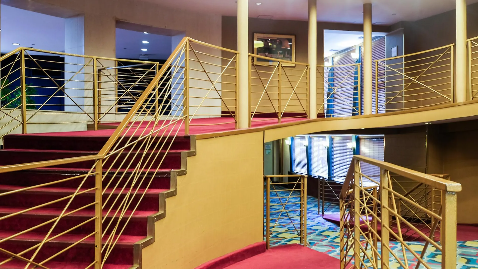 ניו יורק The Watson Hotel  ניו יורק
